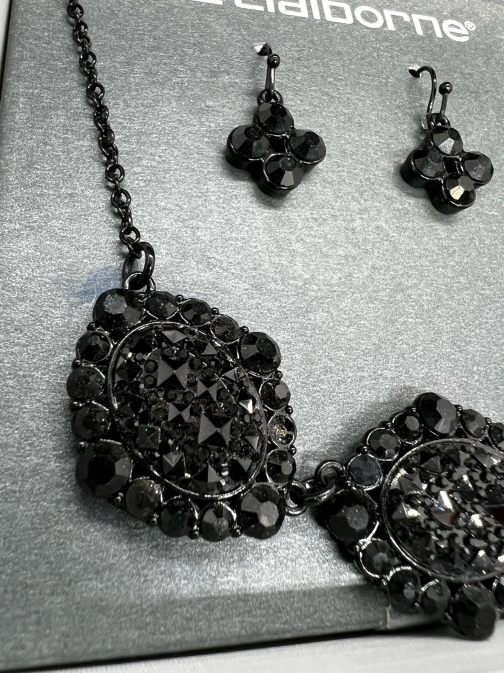 VTG Liz Claiborne Black Statement Necklace & Earrings Set Gunmetal Crystal - Picture 6 of 8